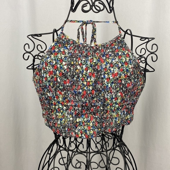 ANTHROPOLOGIE Pins & Needles Floral Smocked Cropped Halter Tank Top - Size XS - Picture 2 of 9